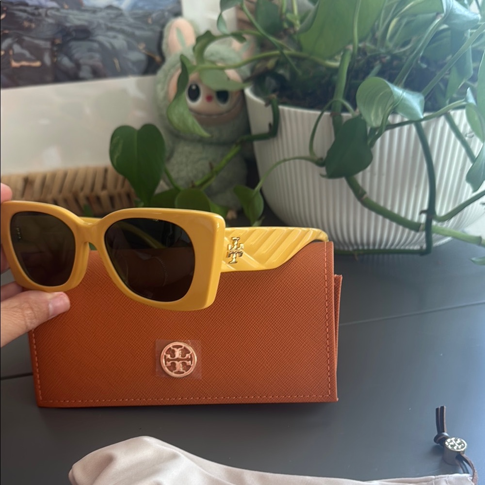 Tory Burch Yellow Sunglasses NWOT